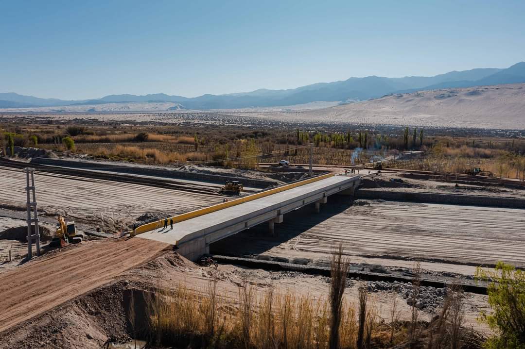 El puente de Medanitos en su etapa final