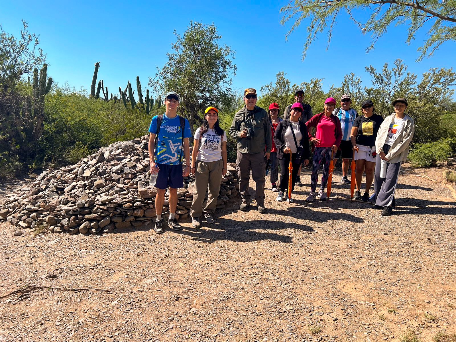 Turistas y residentes disfrutaron de las actividades de trekking y escaladas